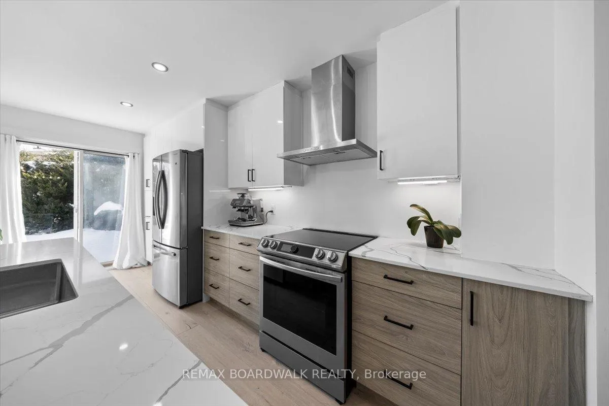Photo 13 of 1535 Kamouraska Circle, Ottawa, Chateauneuf — HOMEH