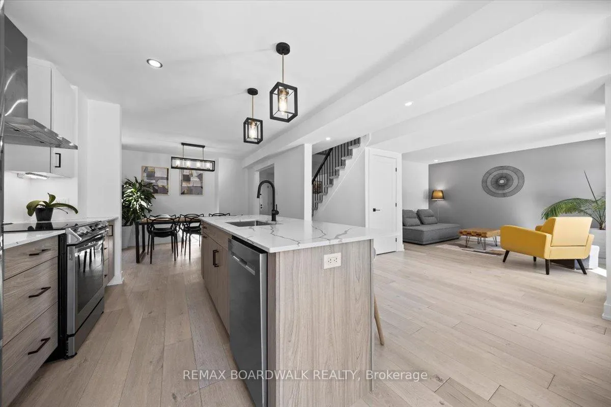 Photo 16 of 1535 Kamouraska Circle, Ottawa, Chateauneuf — HOMEH