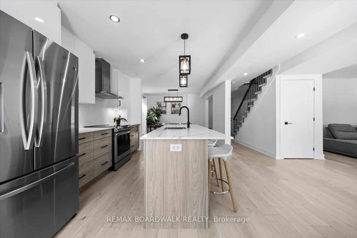 Photo 18 of 1535 Kamouraska Circle, Ottawa, Chateauneuf — HOMEH