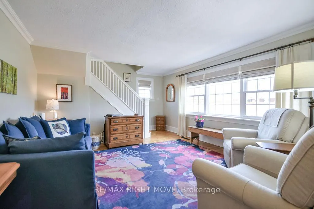 Photo 2 of 347 Old Muskoka Road, Orillia — HOMEH