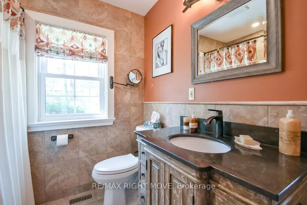 Photo 16 of 347 Old Muskoka Road, Orillia — HOMEH