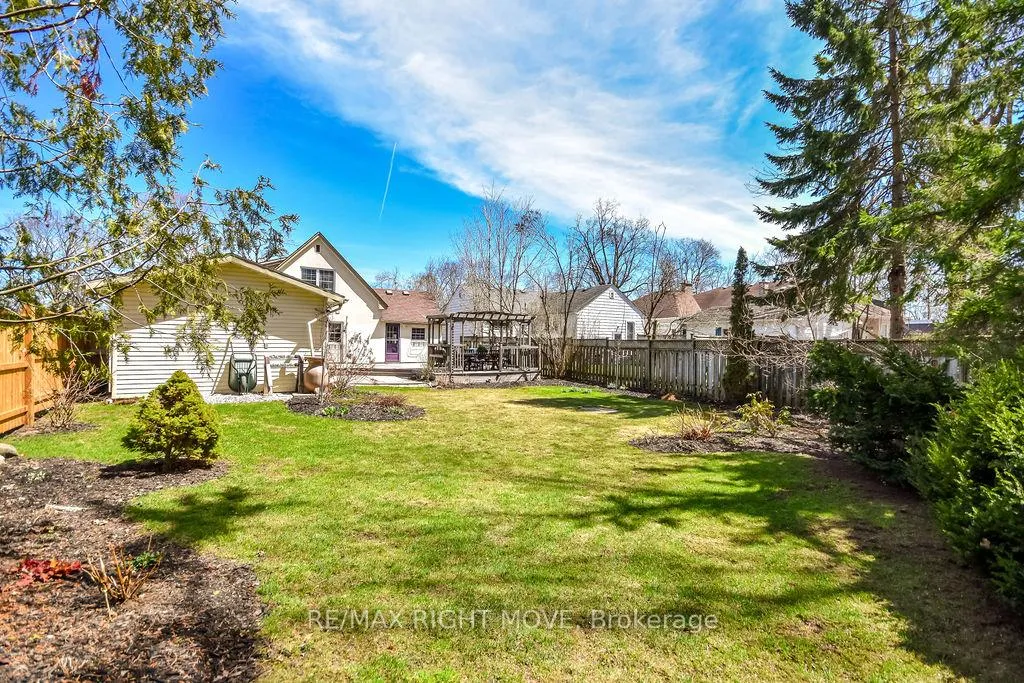Photo 45 of 347 Old Muskoka Road, Orillia — HOMEH
