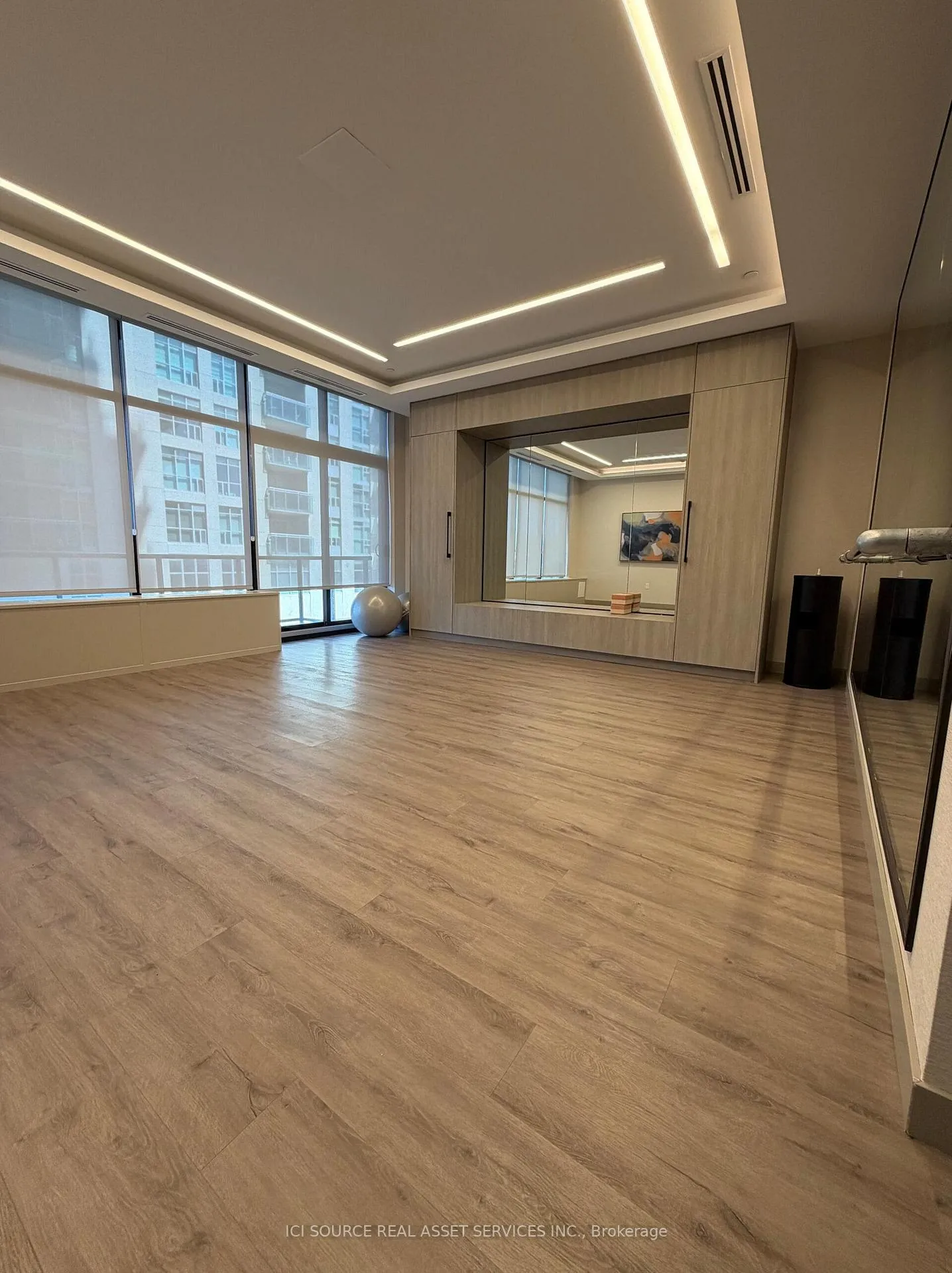 Photo 9 of Unit 1605, 1606 Charles Street, Whitby, Port Whitby — HOMEH
