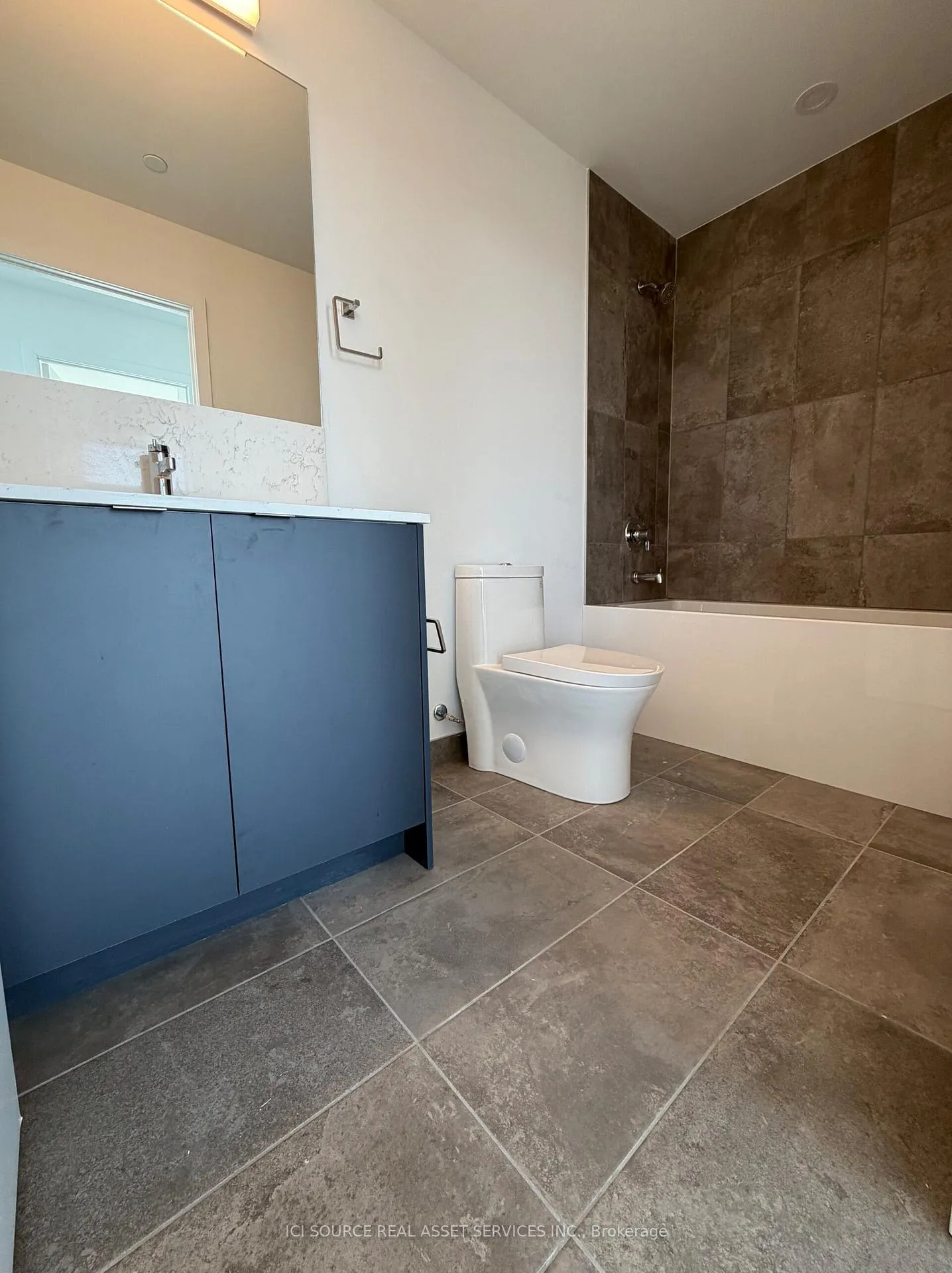 Photo 22 of Unit 1605, 1606 Charles Street, Whitby, Port Whitby — HOMEH