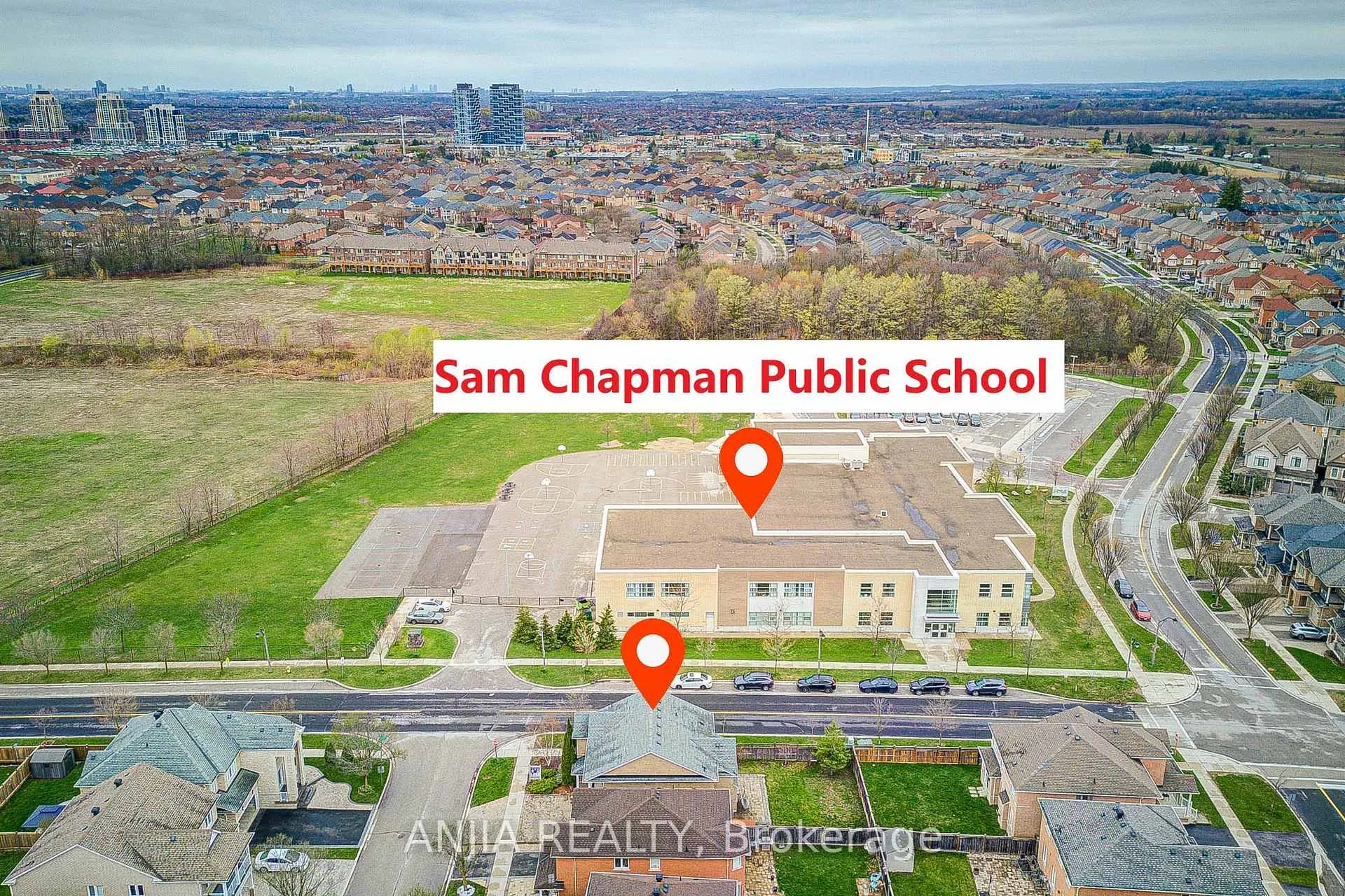 Photo 3 of 81 Appleview Road, Markham, Greensborough — HOMEH