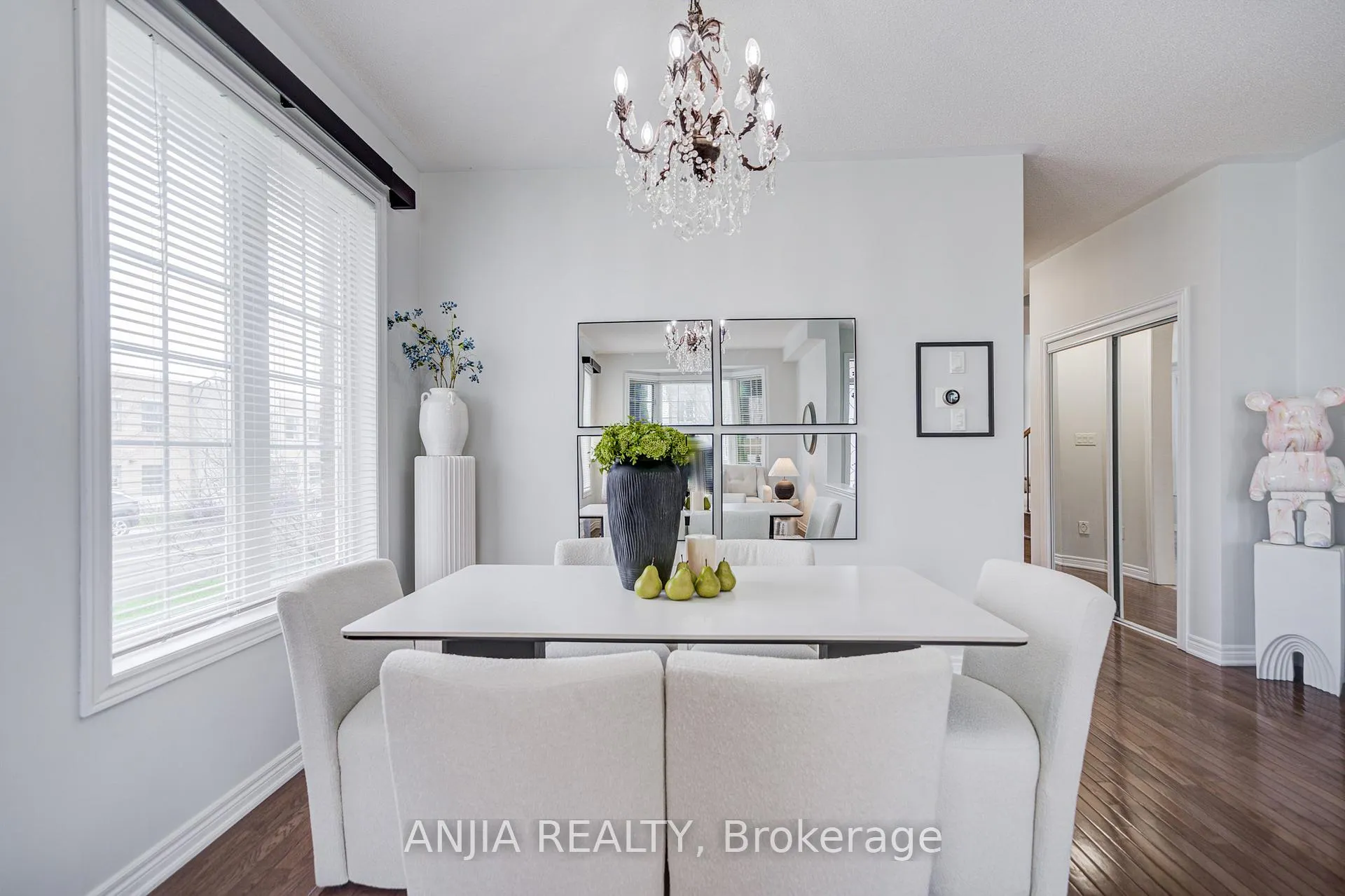 Photo 6 of 81 Appleview Road, Markham, Greensborough — HOMEH