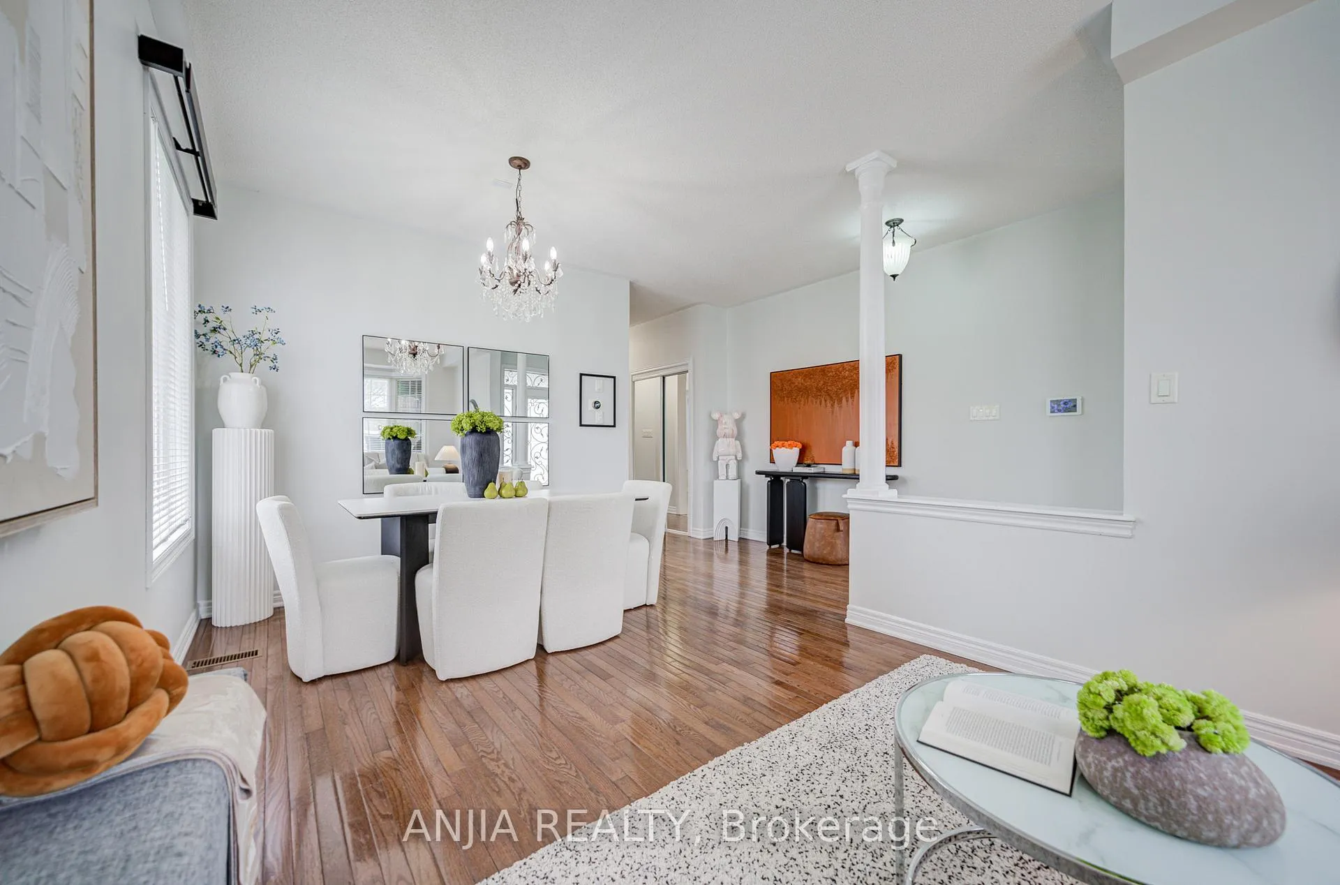 Photo 8 of 81 Appleview Road, Markham, Greensborough — HOMEH