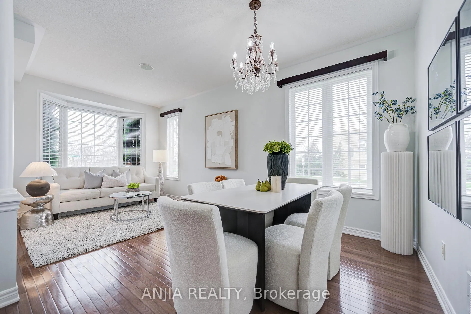 Photo 9 of 81 Appleview Road, Markham, Greensborough — HOMEH