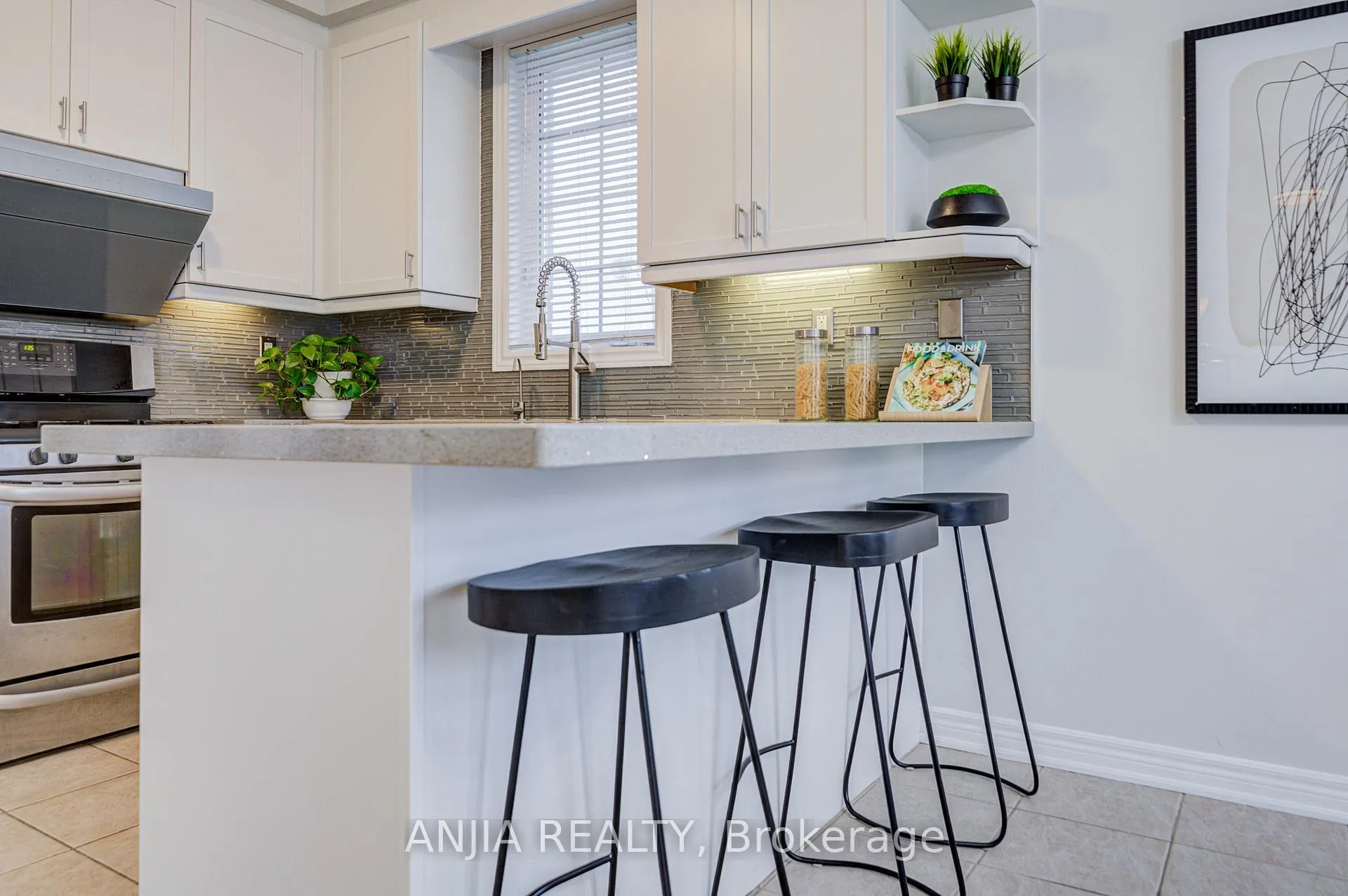 Photo 17 of 81 Appleview Road, Markham, Greensborough — HOMEH