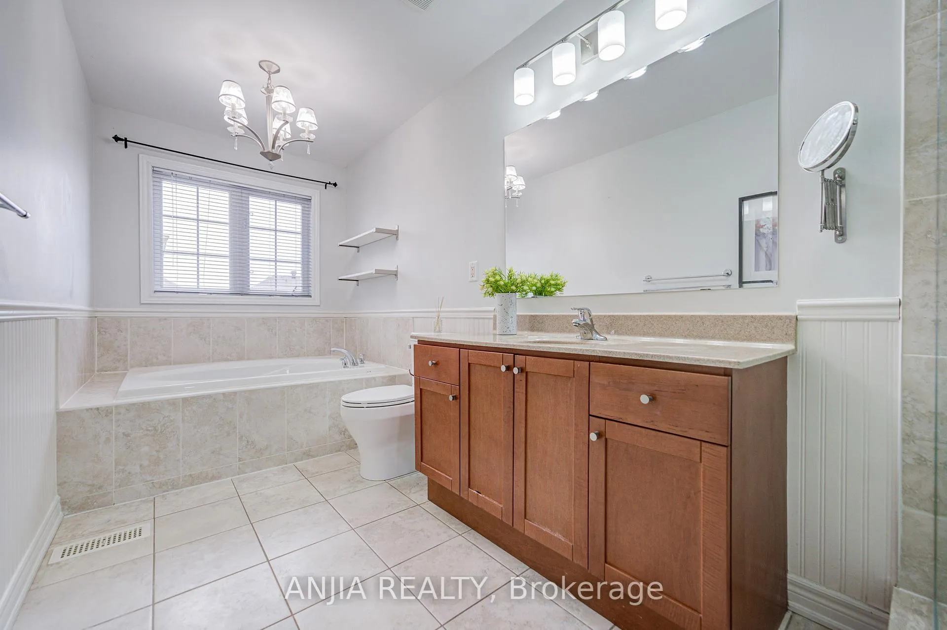 Photo 40 of 81 Appleview Road, Markham, Greensborough — HOMEH