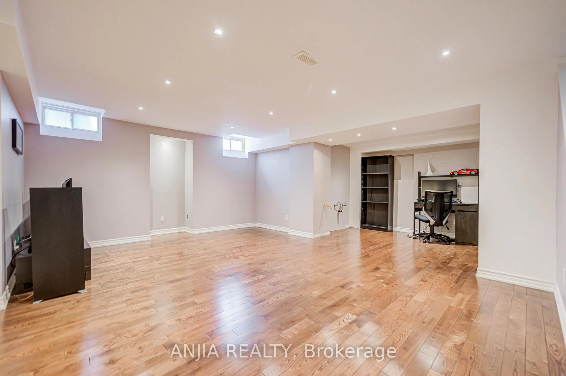 Photo 43 of 81 Appleview Road, Markham, Greensborough — HOMEH