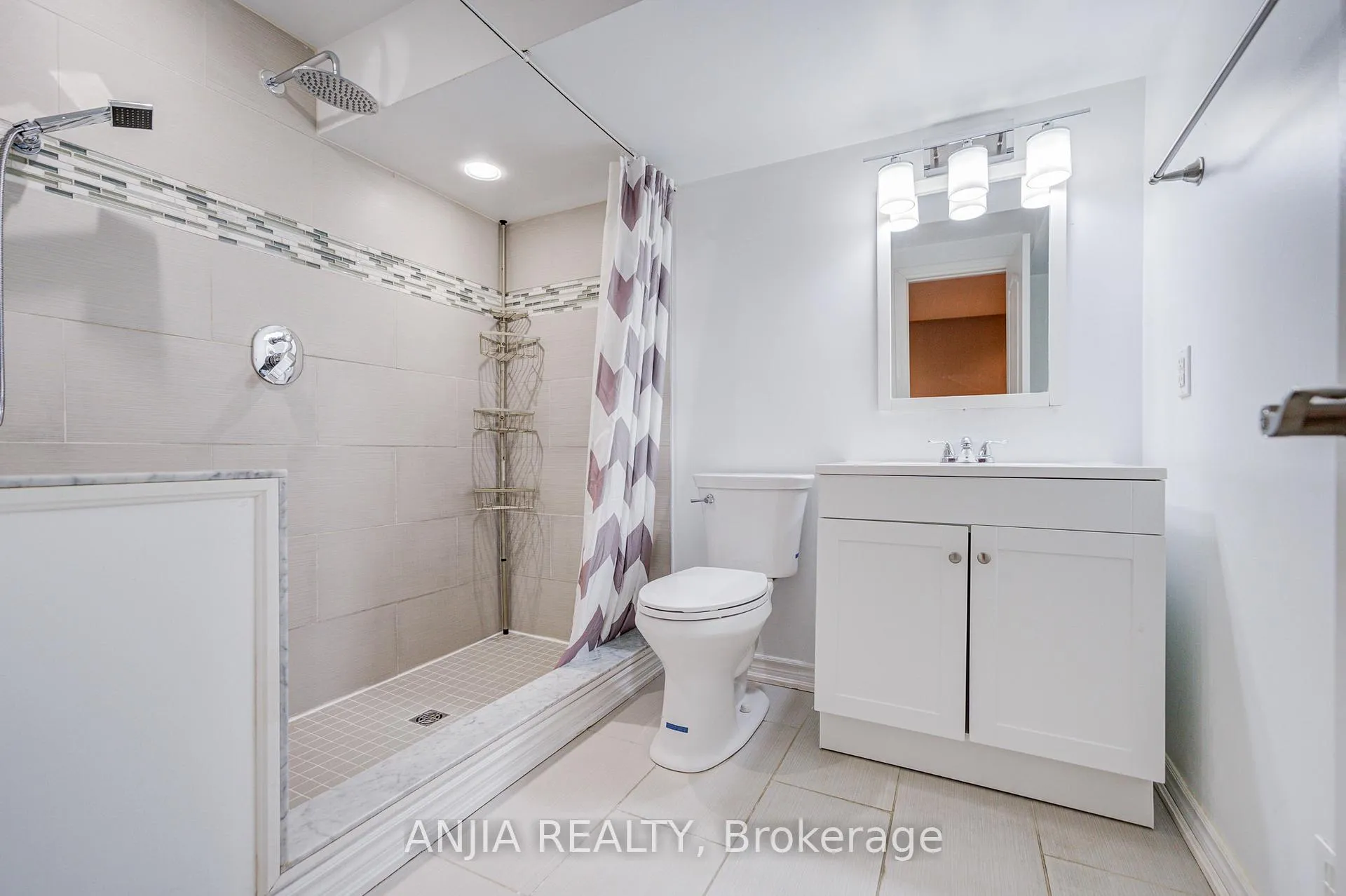 Photo 45 of 81 Appleview Road, Markham, Greensborough — HOMEH