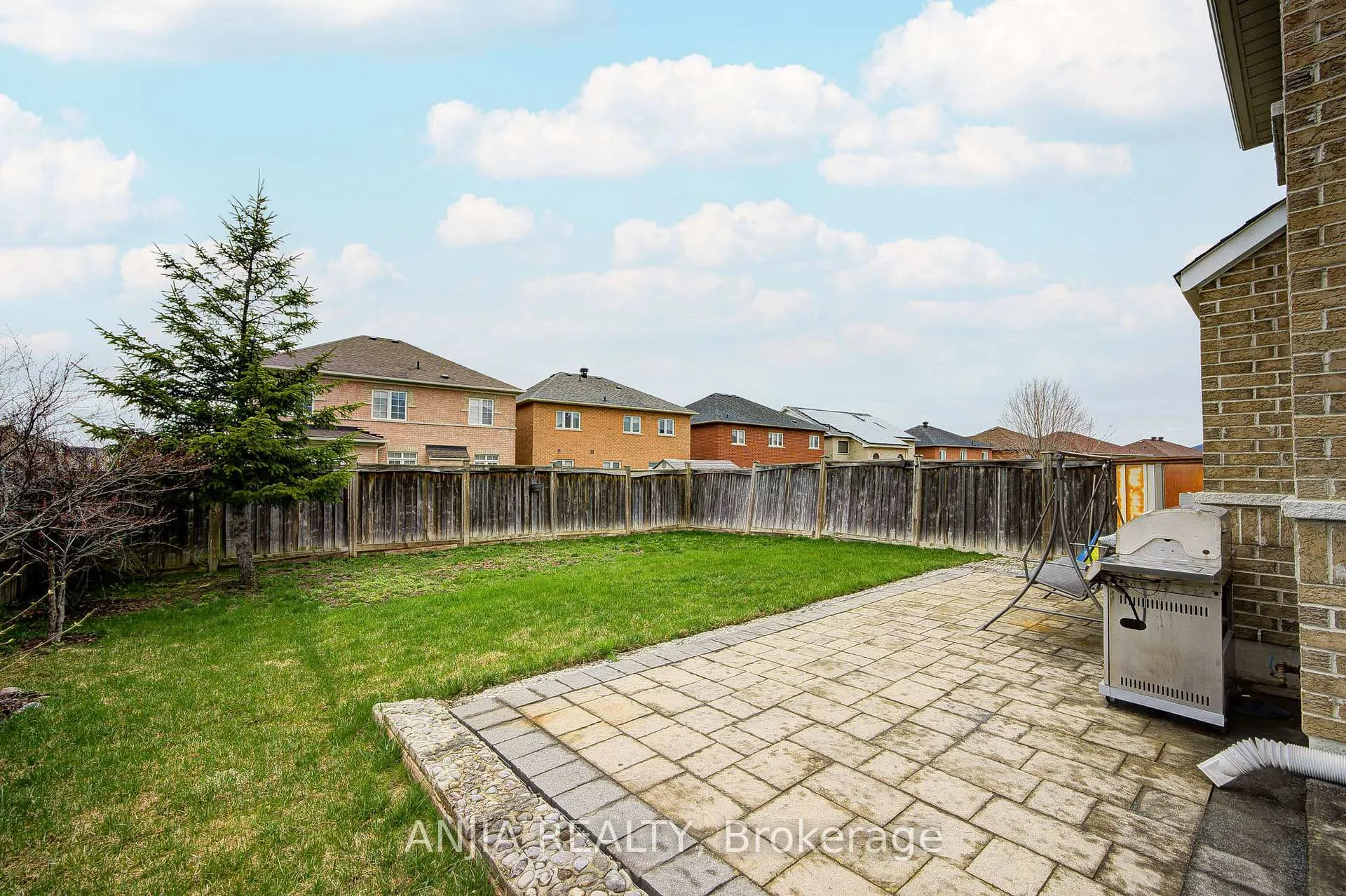 Photo 46 of 81 Appleview Road, Markham, Greensborough — HOMEH