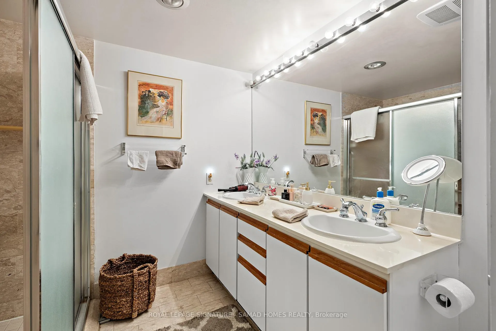 Photo 13 of Unit 210, 1177 Yonge Street, Toronto, Rosedale-Moore Park — HOMEH