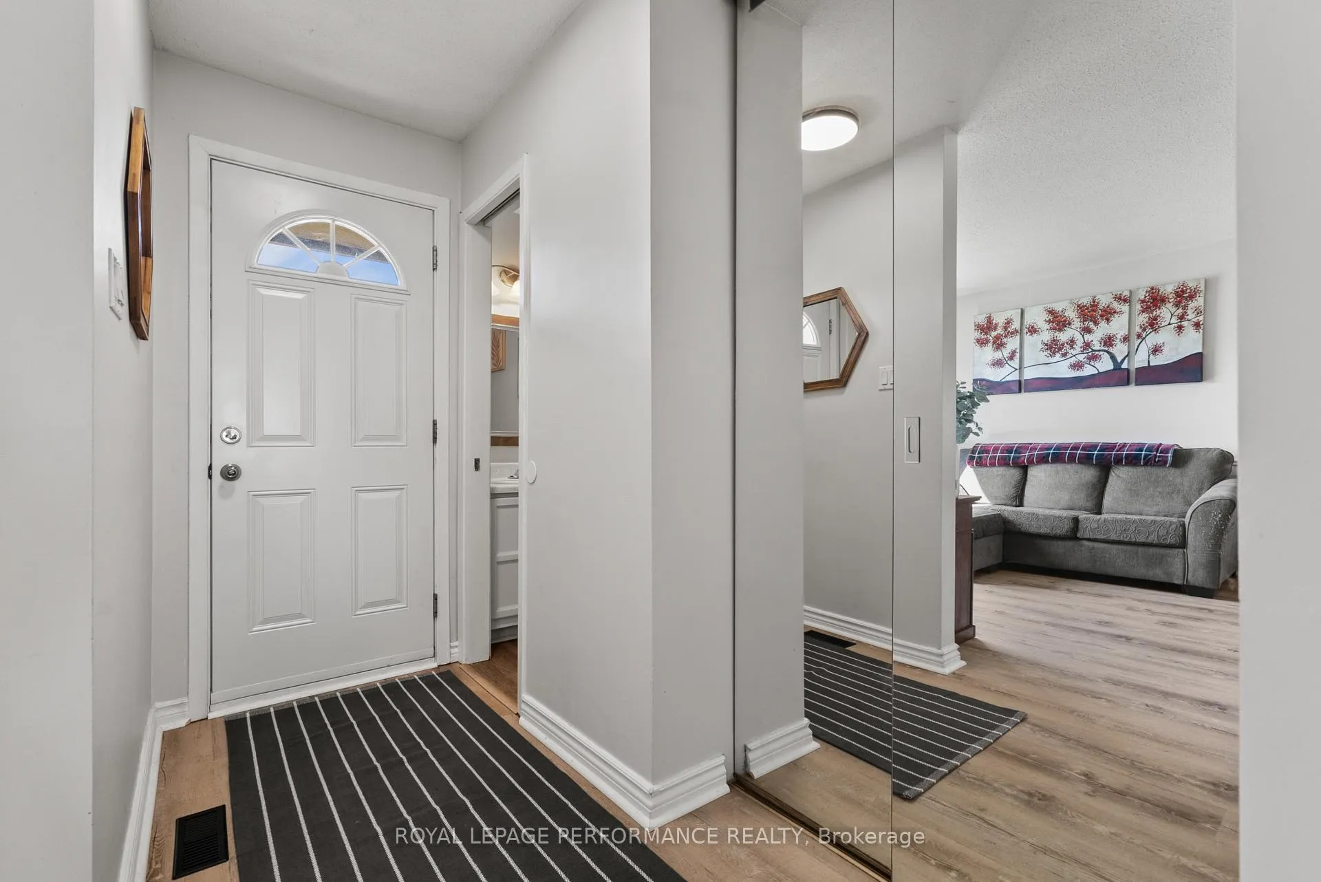 Photo 3 of Unit 54, 6255 Sundown Crescent, Ottawa, Convent Glen South — HOMEH