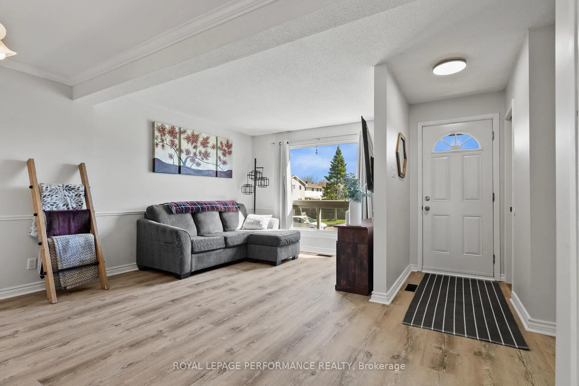 Photo 6 of Unit 54, 6255 Sundown Crescent, Ottawa, Convent Glen South — HOMEH
