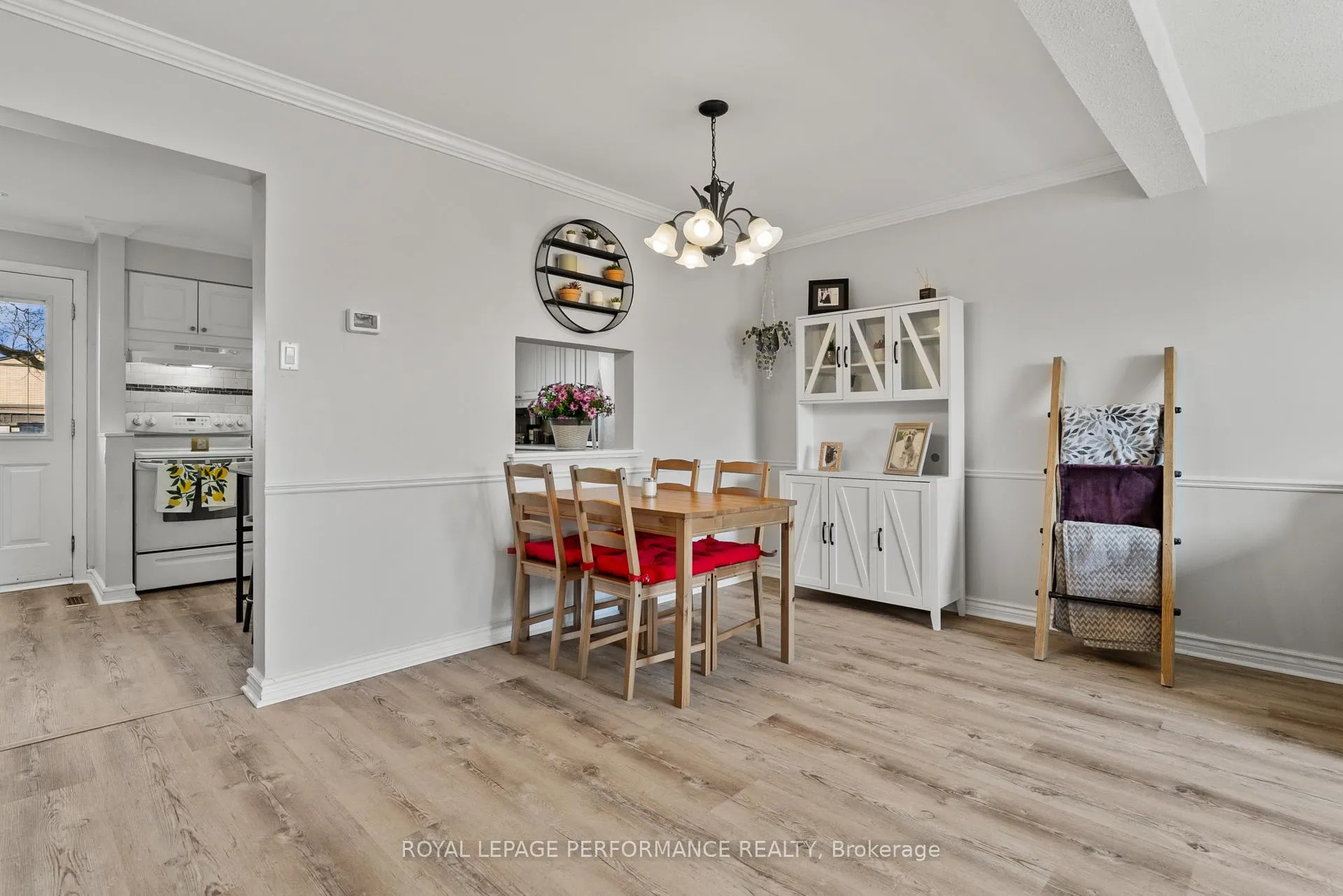 Photo 10 of Unit 54, 6255 Sundown Crescent, Ottawa, Convent Glen South — HOMEH