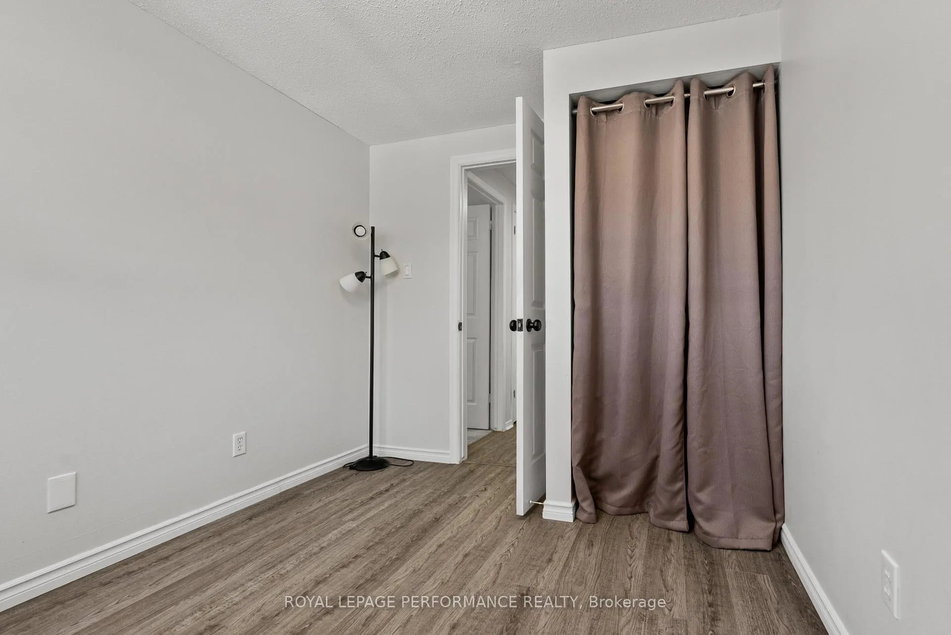 Photo 23 of Unit 54, 6255 Sundown Crescent, Ottawa, Convent Glen South — HOMEH