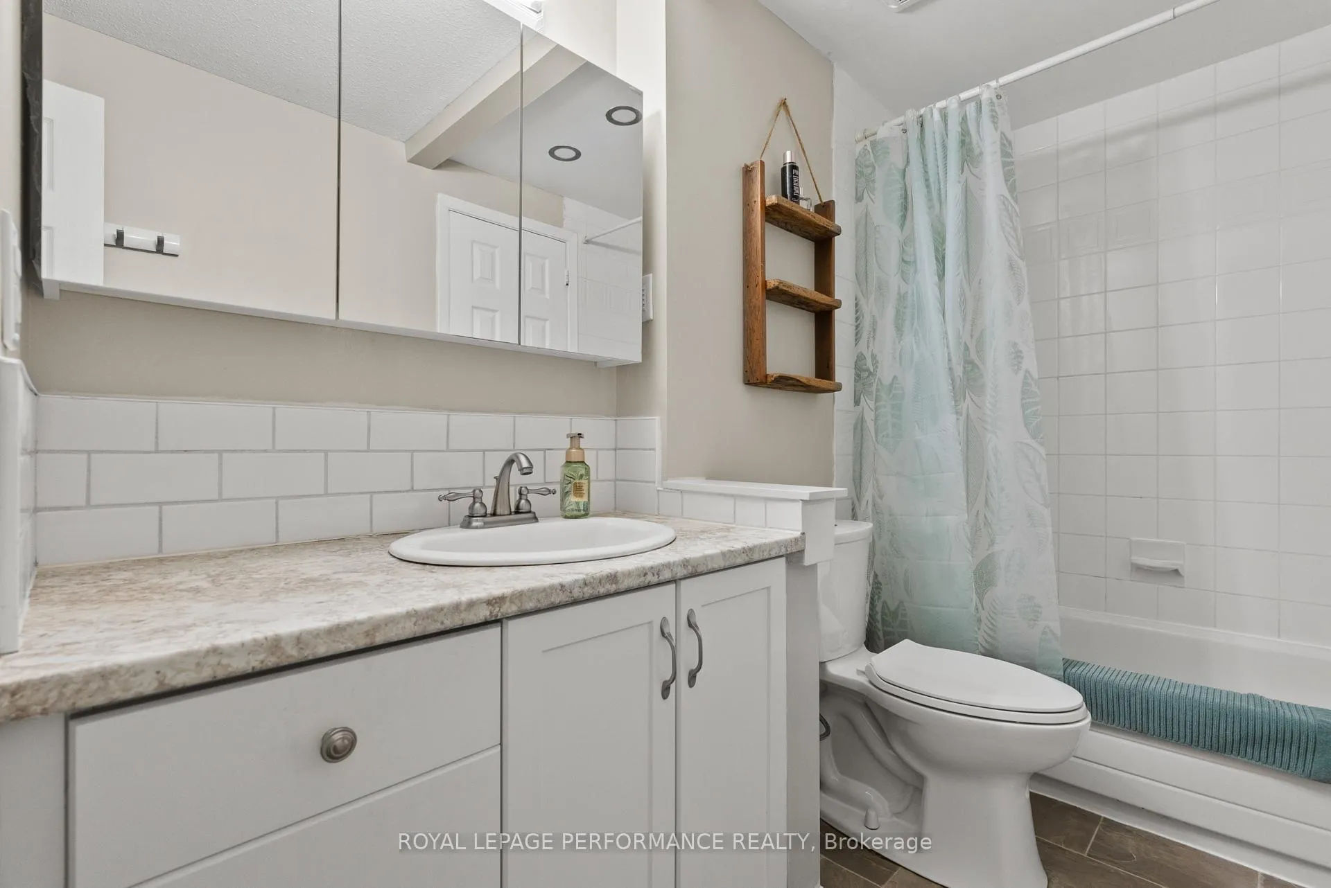 Photo 26 of Unit 54, 6255 Sundown Crescent, Ottawa, Convent Glen South — HOMEH