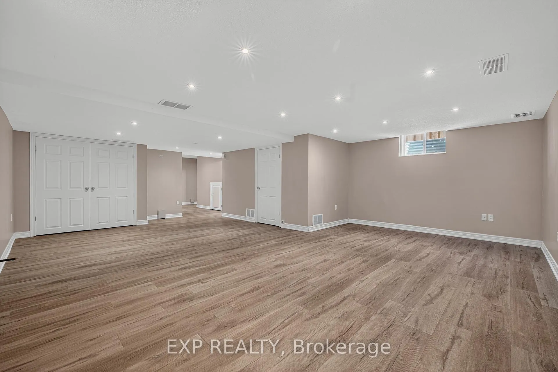Photo 25 of 19 Sinclair Street, Guelph, Pineridge/Westminster Woods — HOMEH