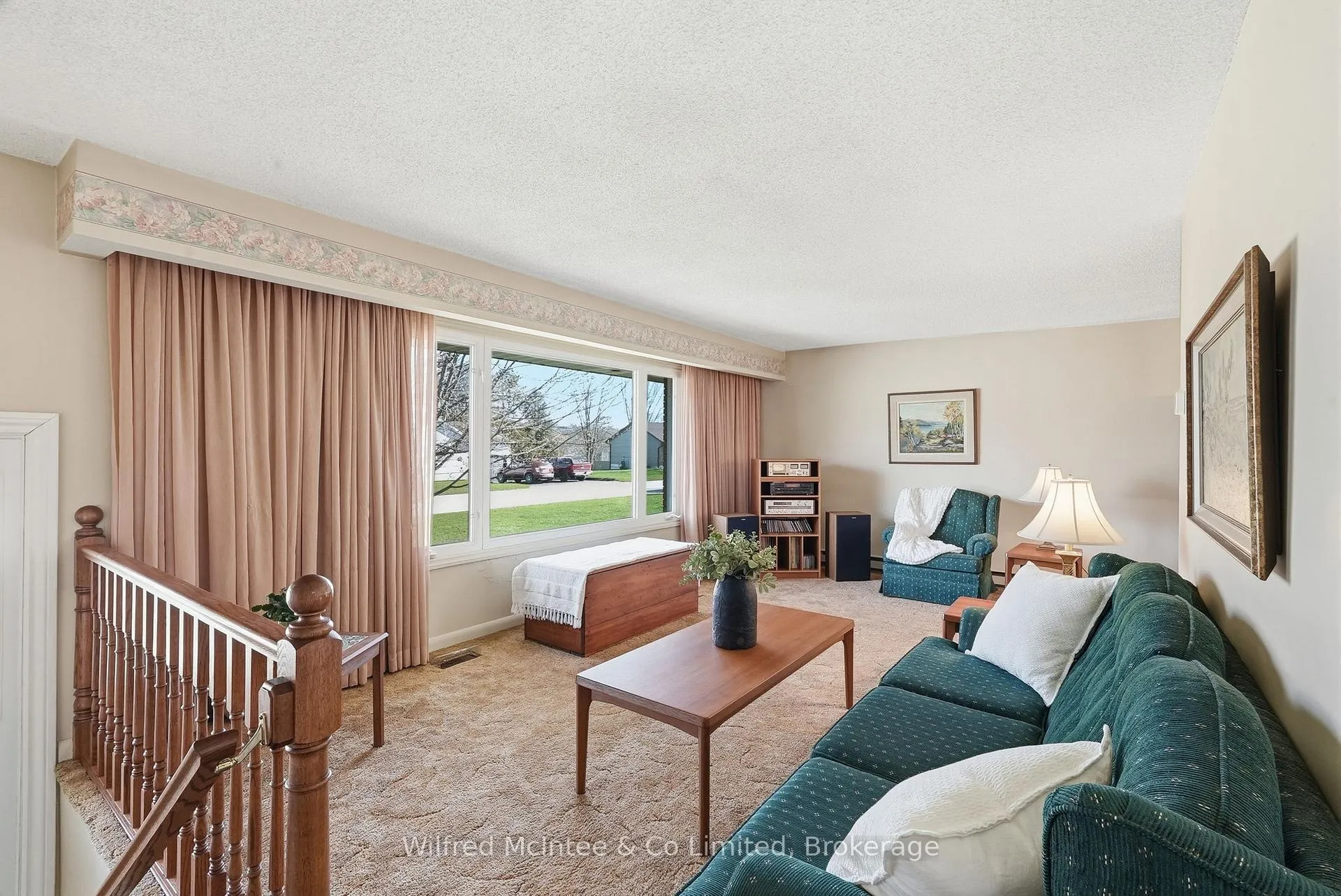 Photo 9 of 15 Johnstone Boulevard, Brockton — HOMEH