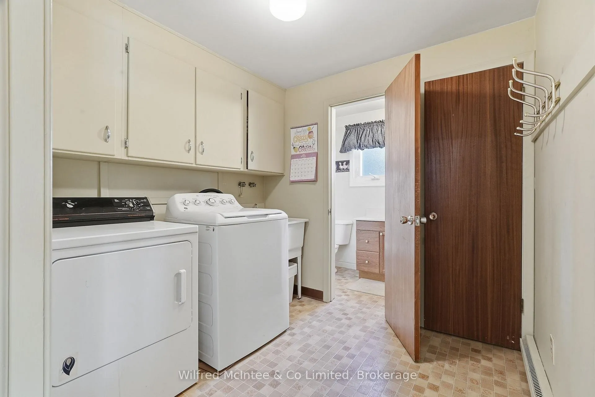Photo 25 of 15 Johnstone Boulevard, Brockton — HOMEH