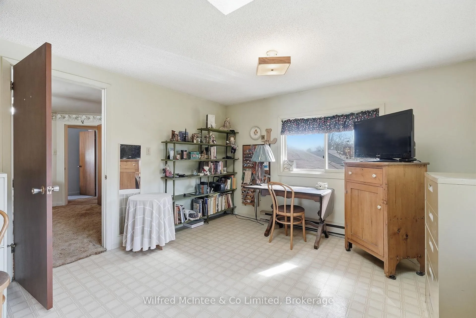 Photo 32 of 15 Johnstone Boulevard, Brockton — HOMEH