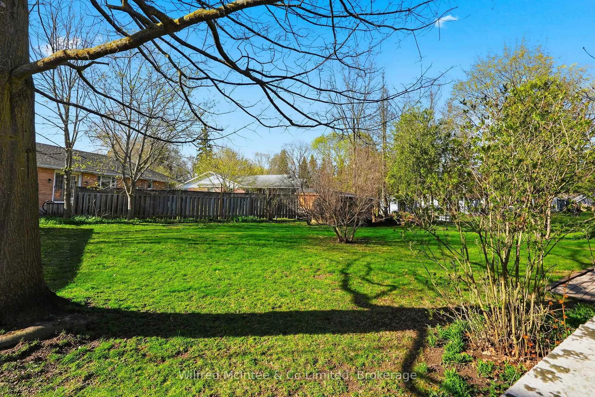 Photo 39 of 15 Johnstone Boulevard, Brockton — HOMEH
