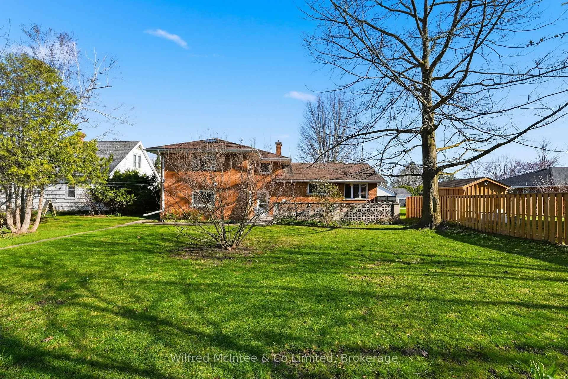 Photo 40 of 15 Johnstone Boulevard, Brockton — HOMEH