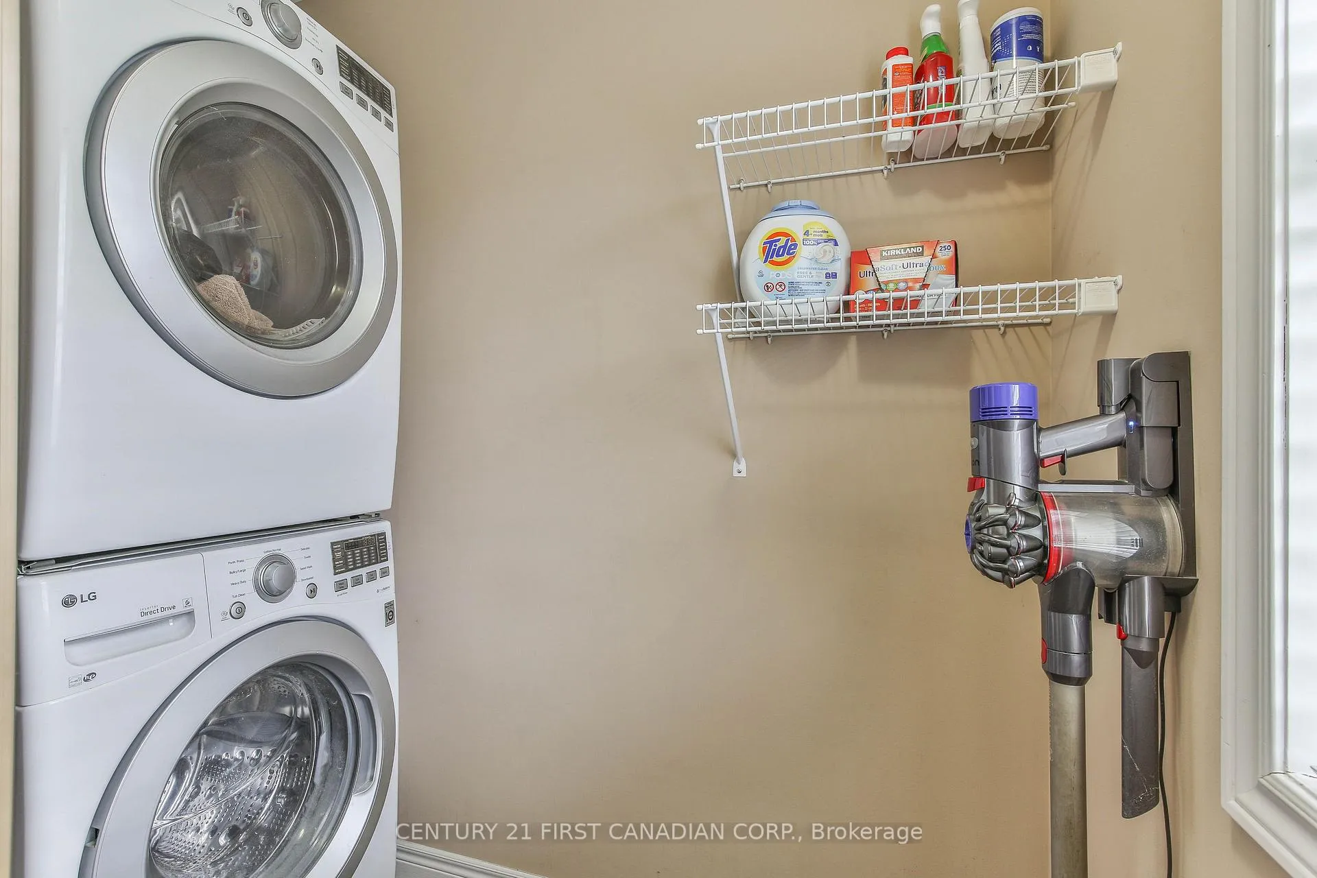 Photo 23 of 232 Brock Street, Zorra, Thamesford — HOMEH