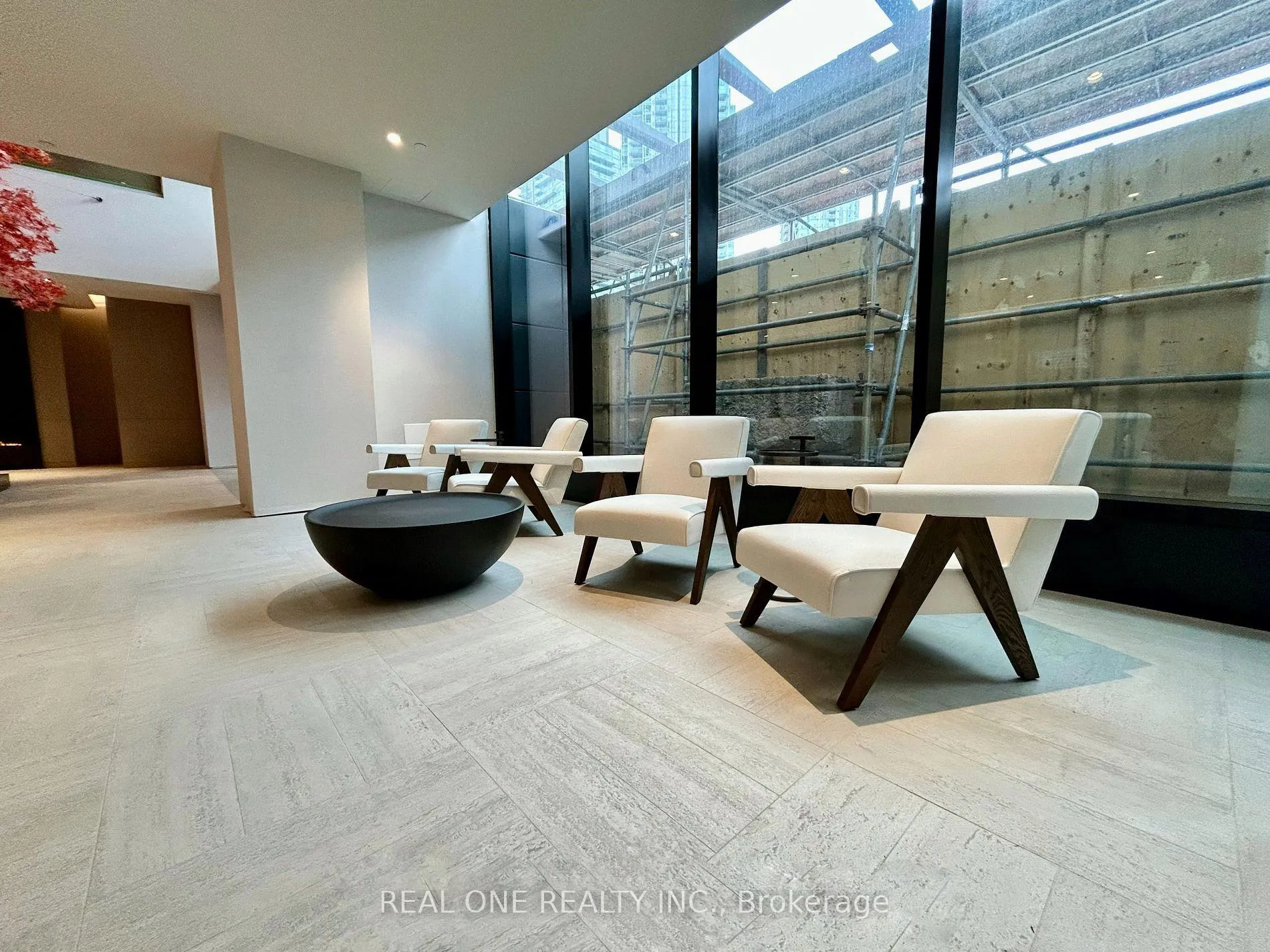 Photo 3 of Unit 5211, 4015 The Exchange, Mississauga, City Centre — HOMEH