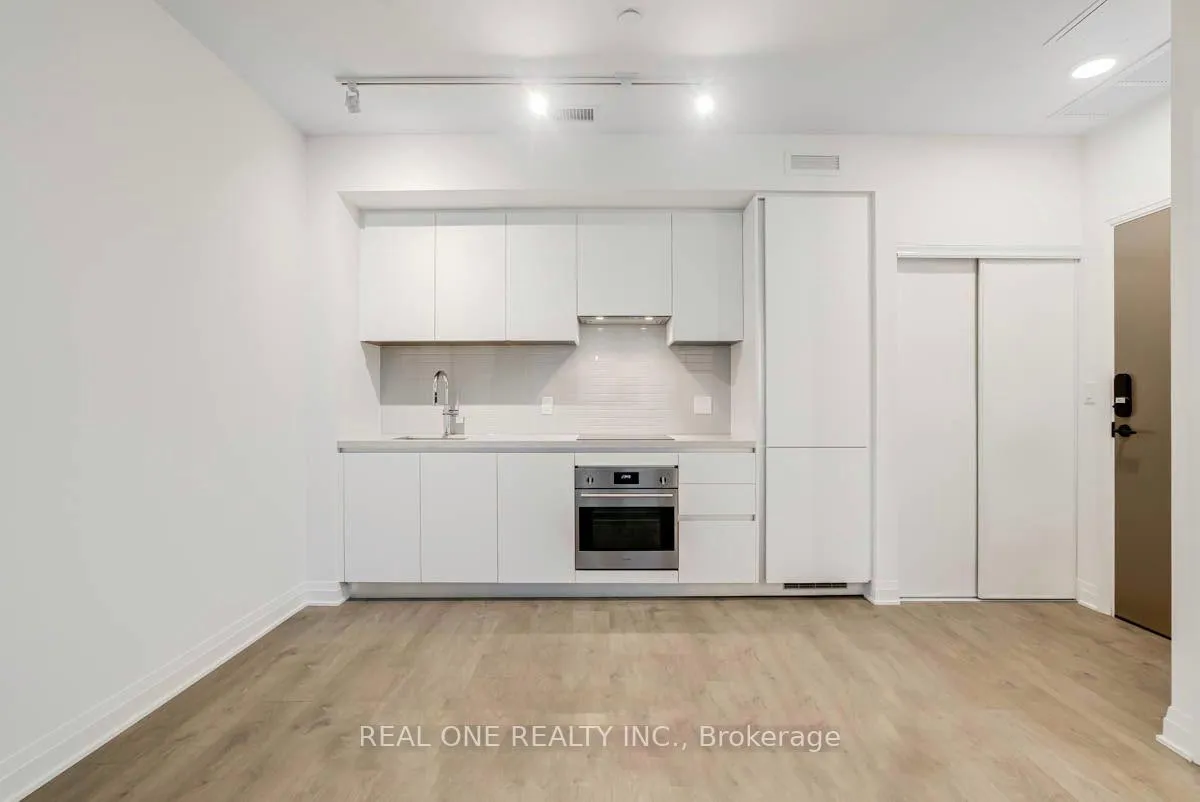 Photo 5 of Unit 5211, 4015 The Exchange, Mississauga, City Centre — HOMEH