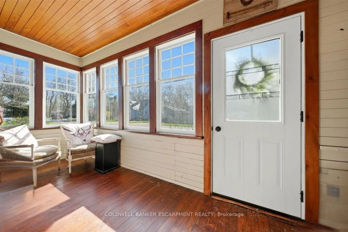 Photo 4 of 219 Arthur Street, Halton Hills, Acton — HOMEH