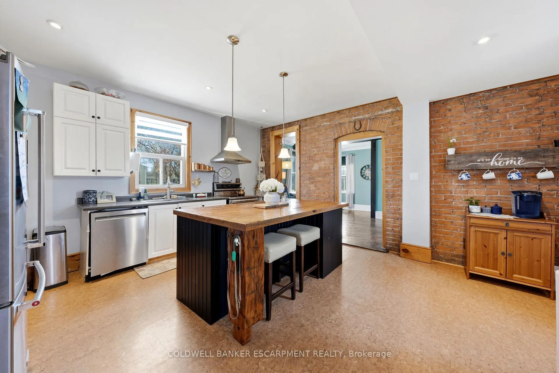 Photo 8 of 219 Arthur Street, Halton Hills, Acton — HOMEH