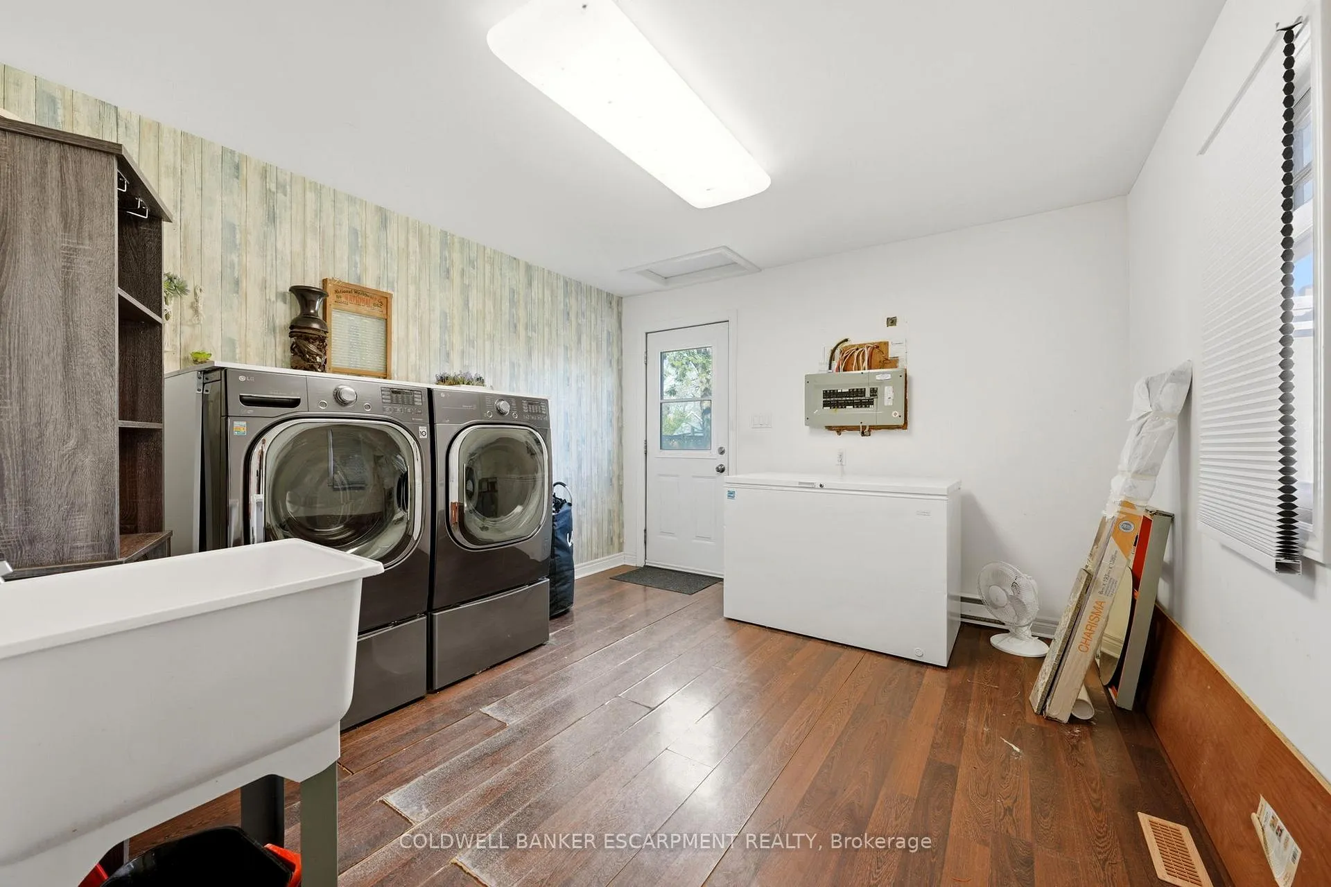Photo 22 of 219 Arthur Street, Halton Hills, Acton — HOMEH