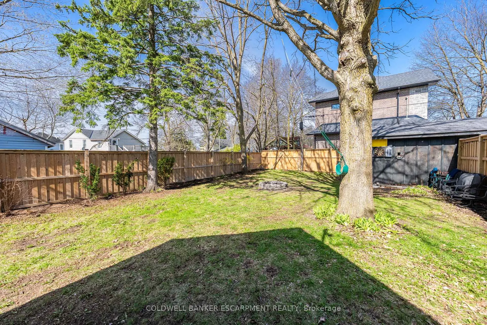 Photo 35 of 219 Arthur Street, Halton Hills, Acton — HOMEH