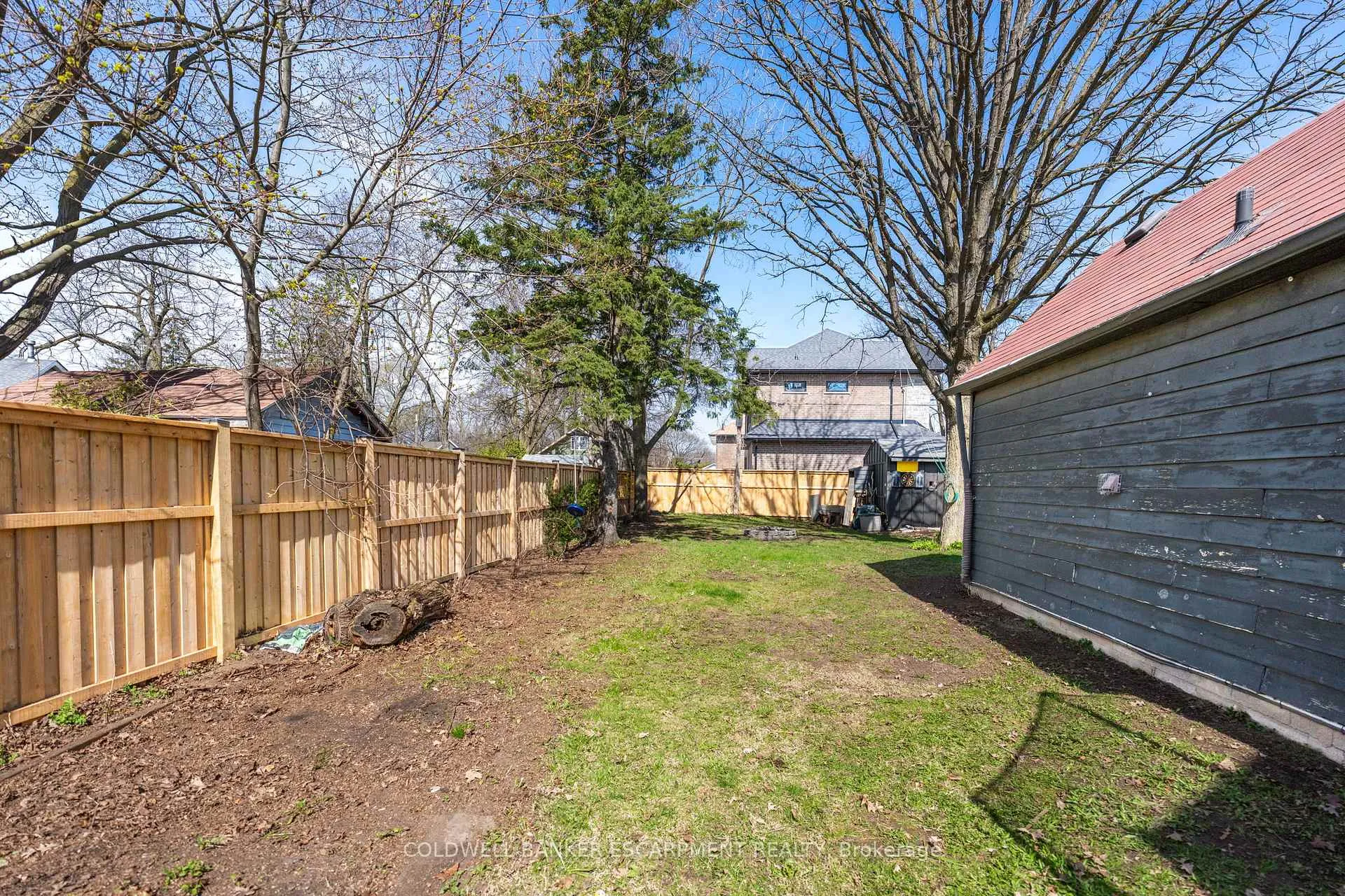 Photo 37 of 219 Arthur Street, Halton Hills, Acton — HOMEH