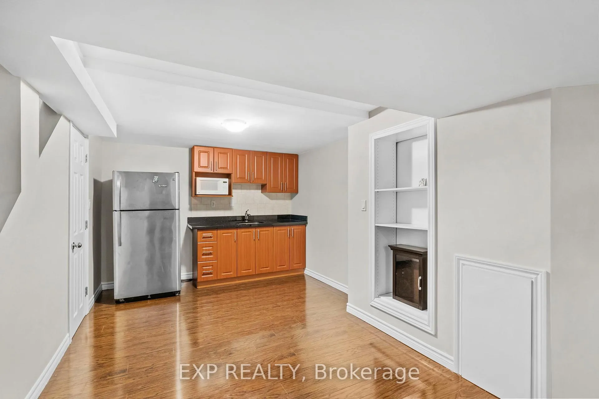 Photo 22 of 16 Caprara Crescent, Markham, Box Grove — HOMEH