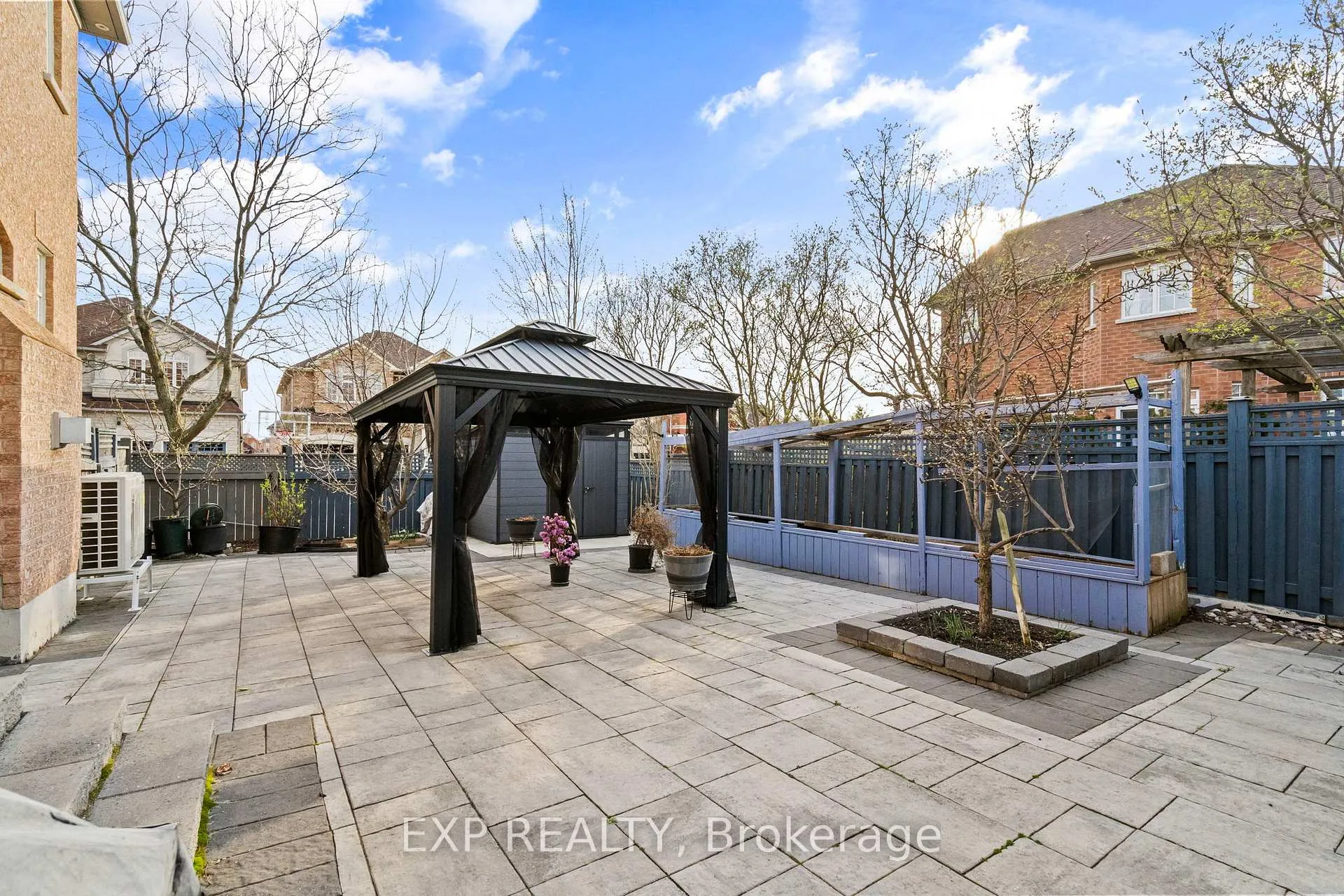 Photo 29 of 16 Caprara Crescent, Markham, Box Grove — HOMEH