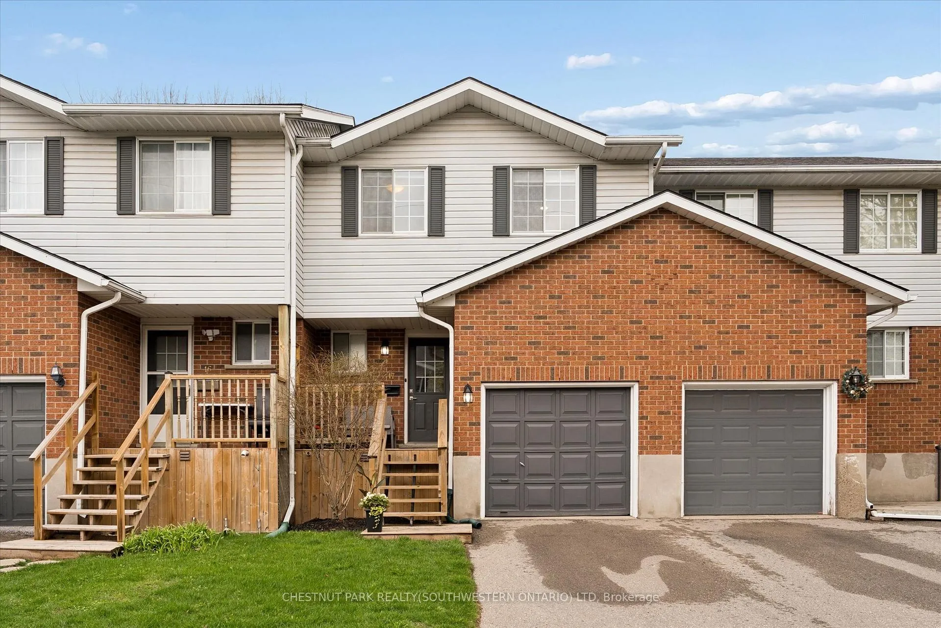 Photo 1 of Unit 17, 350 Erbsville Road, Waterloo, Upper Beechwood — HOMEH