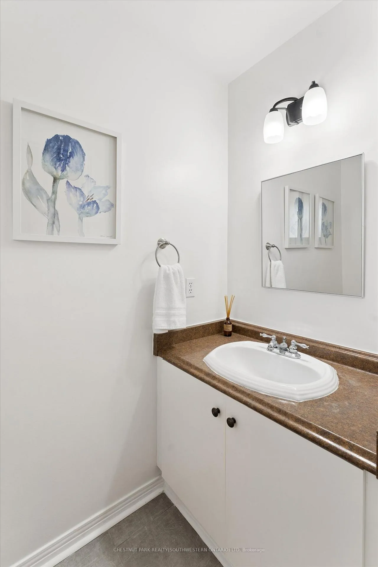 Photo 8 of Unit 17, 350 Erbsville Road, Waterloo, Upper Beechwood — HOMEH