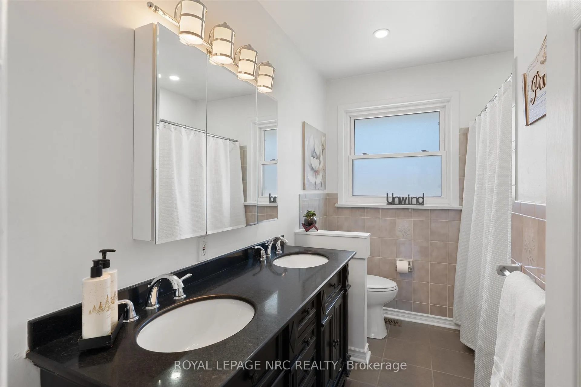 Photo 16 of 19 Logan Street, St. Catharines, Fairview — HOMEH