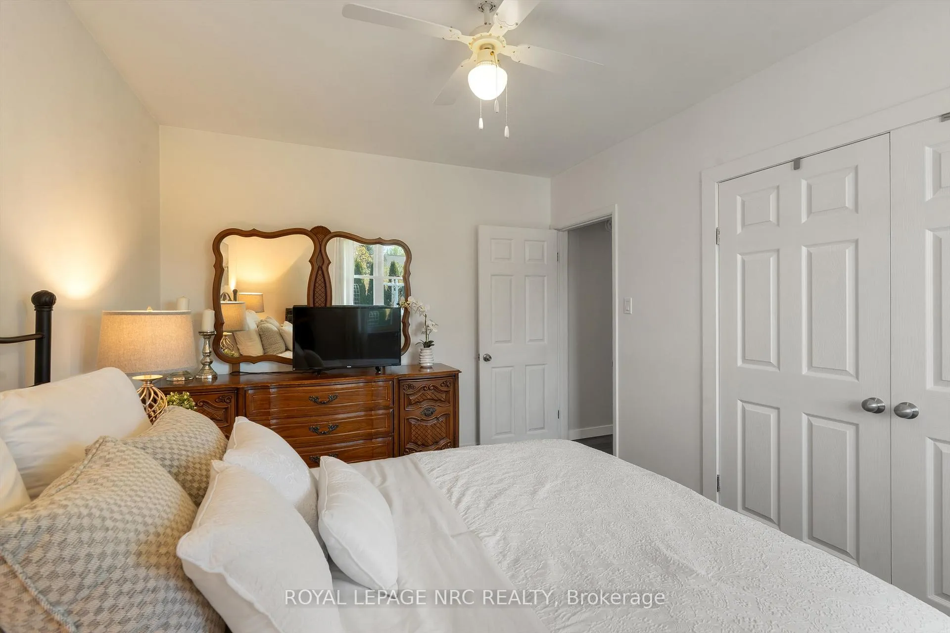 Photo 22 of 19 Logan Street, St. Catharines, Fairview — HOMEH