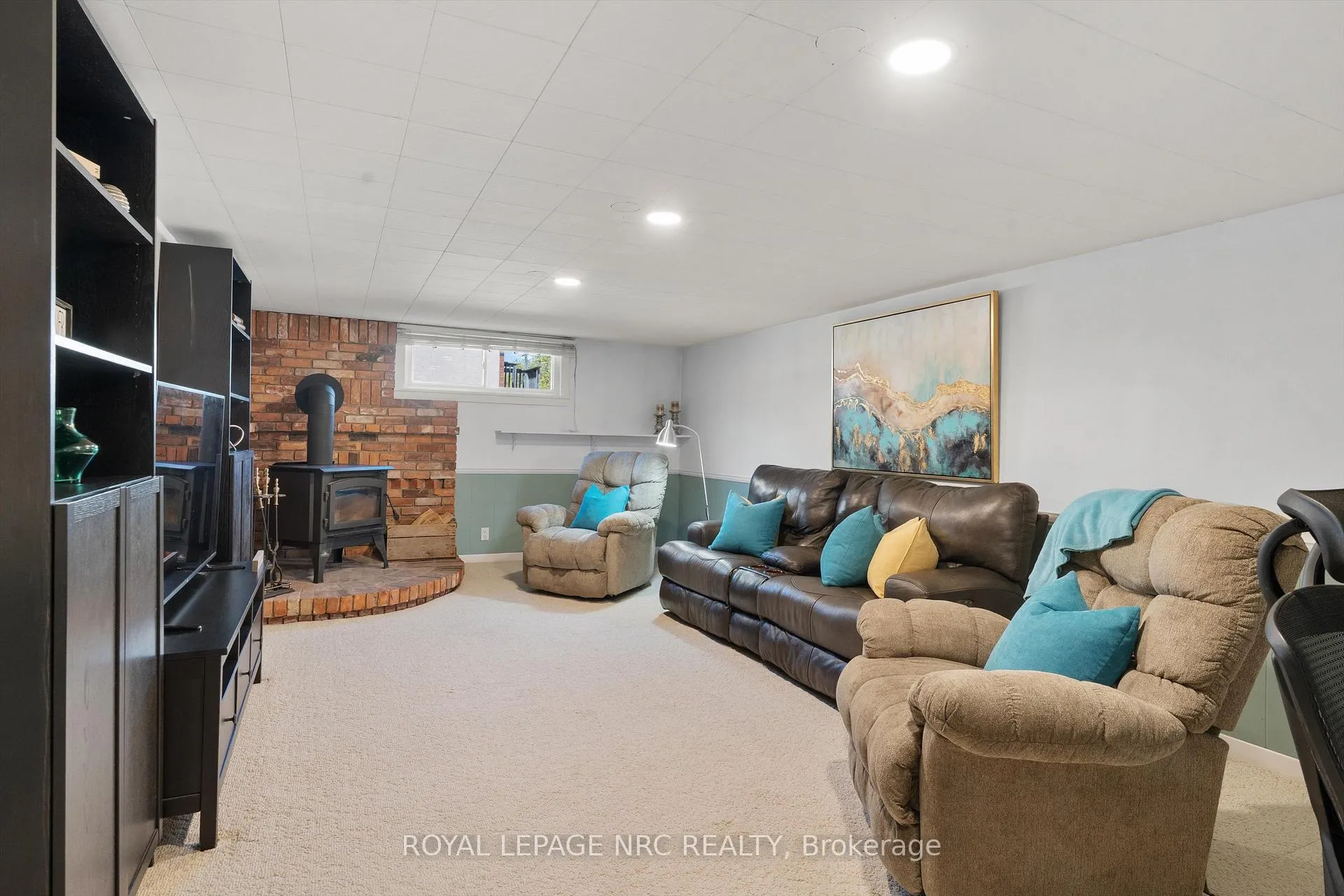 Photo 23 of 19 Logan Street, St. Catharines, Fairview — HOMEH