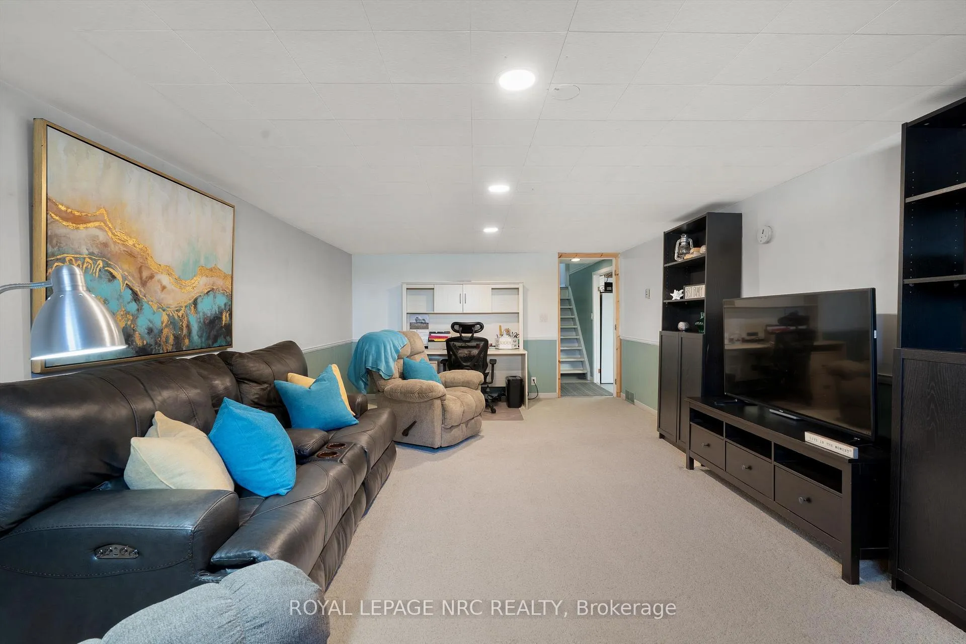 Photo 25 of 19 Logan Street, St. Catharines, Fairview — HOMEH
