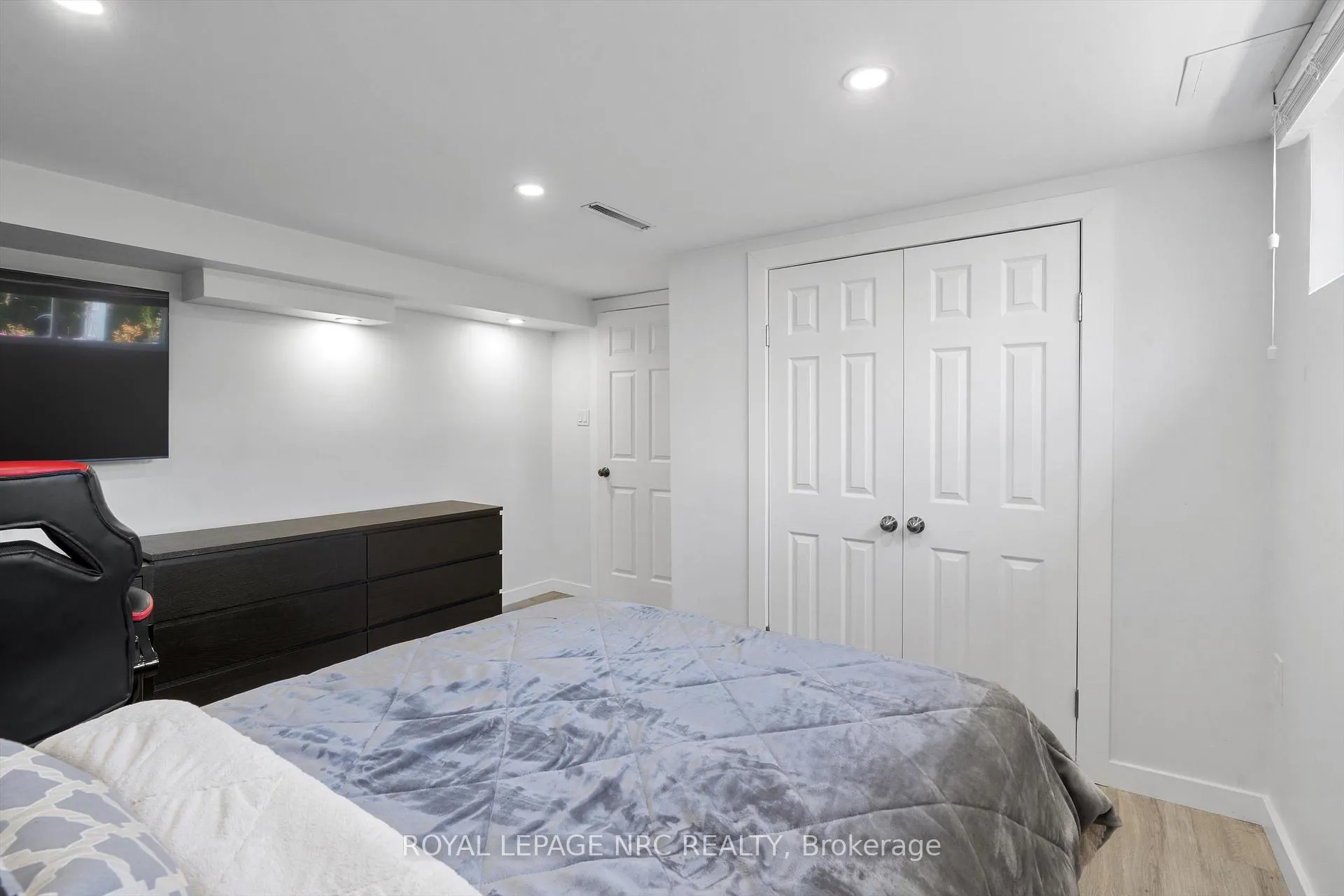 Photo 27 of 19 Logan Street, St. Catharines, Fairview — HOMEH