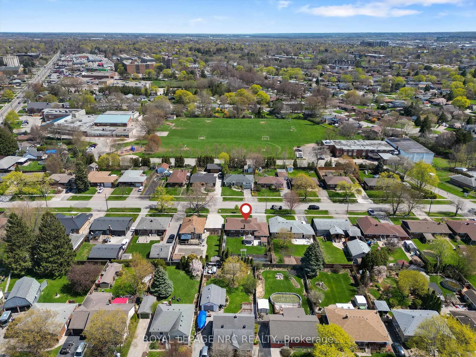 Photo 38 of 19 Logan Street, St. Catharines, Fairview — HOMEH