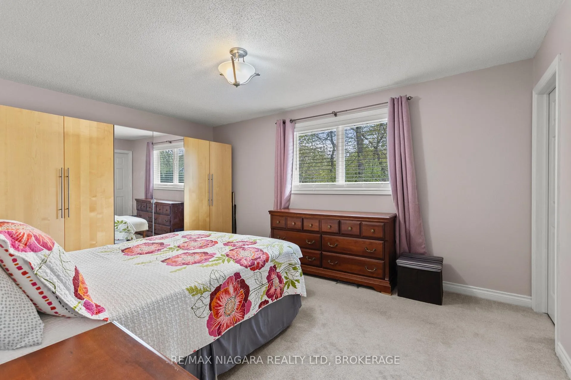 Photo 17 of 143 Welland Road, Pelham, Fonthill — HOMEH