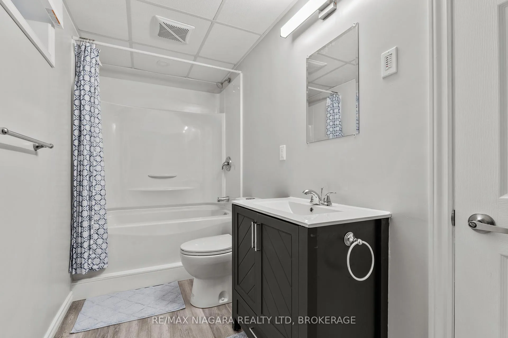 Photo 25 of 143 Welland Road, Pelham, Fonthill — HOMEH