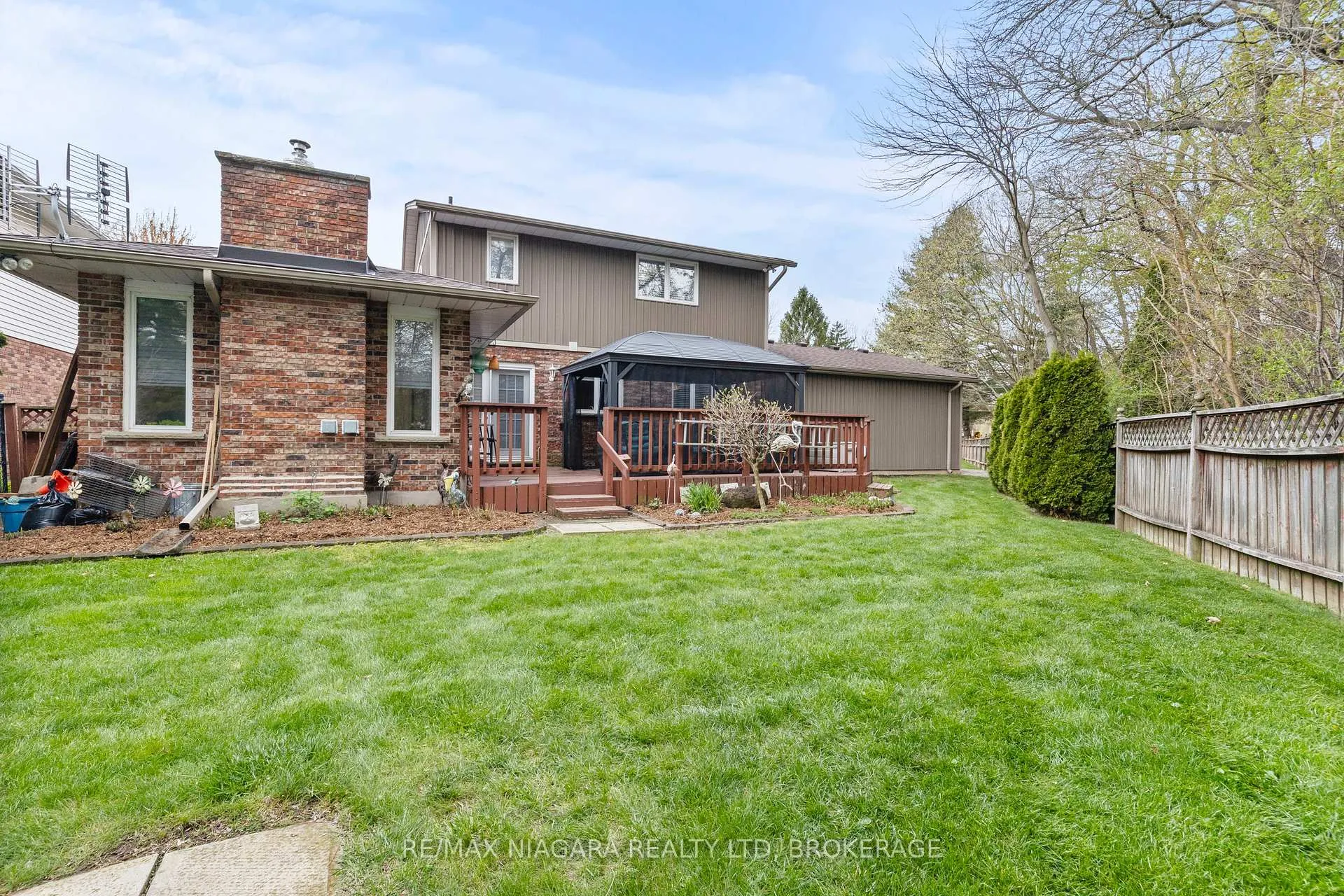 Photo 27 of 143 Welland Road, Pelham, Fonthill — HOMEH